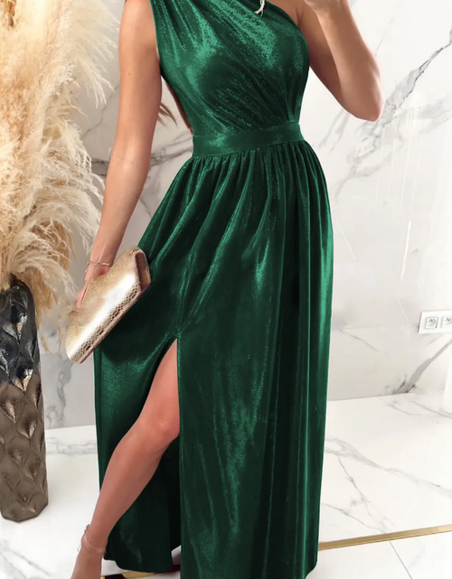 Load image into Gallery viewer, Elegant long dress one shoulder Split velvet  green
