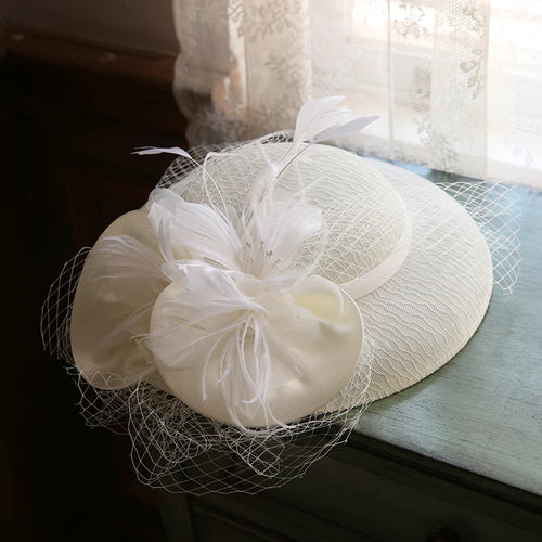 Load image into Gallery viewer, Women Large Brim Fascinator Hat/Cocktail Wedding Party Hat
