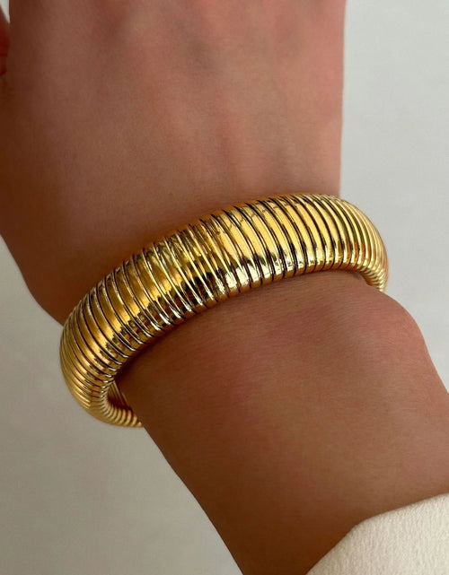 Load image into Gallery viewer, 18k Gold Plated Titanium Elastic Gypsy Bracelet
